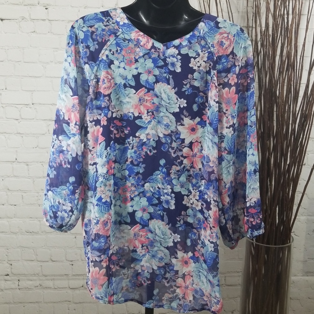 SOLD-LC Lauren Conrad Button Up Floral Blouse - Picture 2 of 6